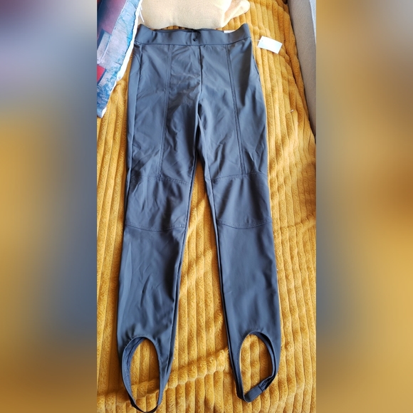 NWT Zara Stirrup Leggings With Topstiching Size Small - Picture 9 of 10